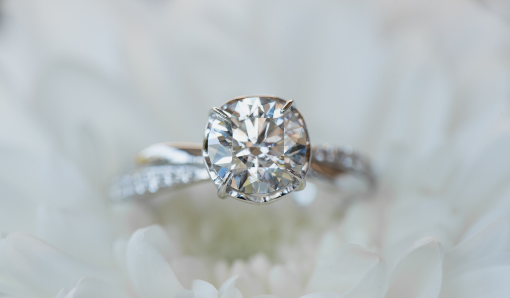 The 3 Best Ways To Sell Engagement Rings