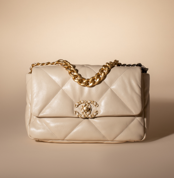 wwwhouseofcarvercom  Chanel black and white Fashion Women handbags