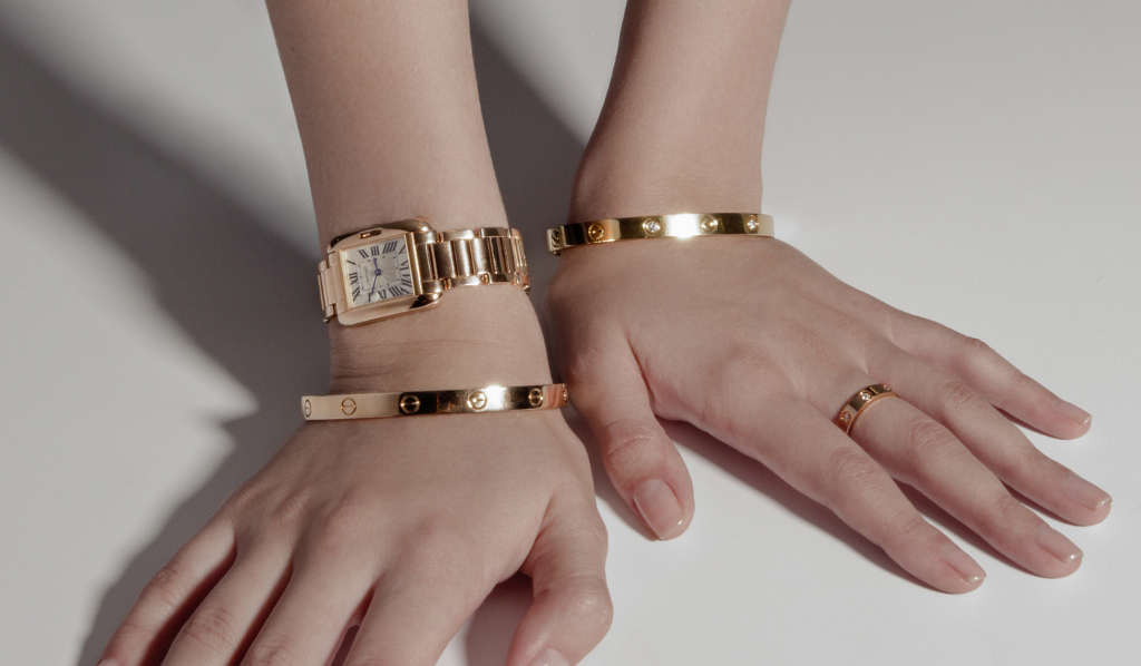 yellow gold cartier jewelry