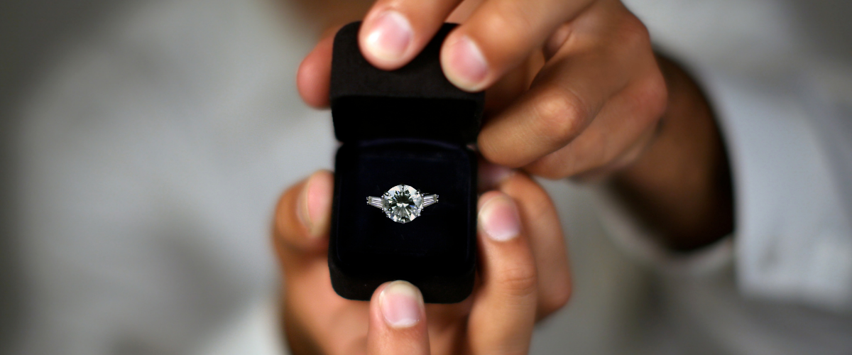 how to buy engagement rings online