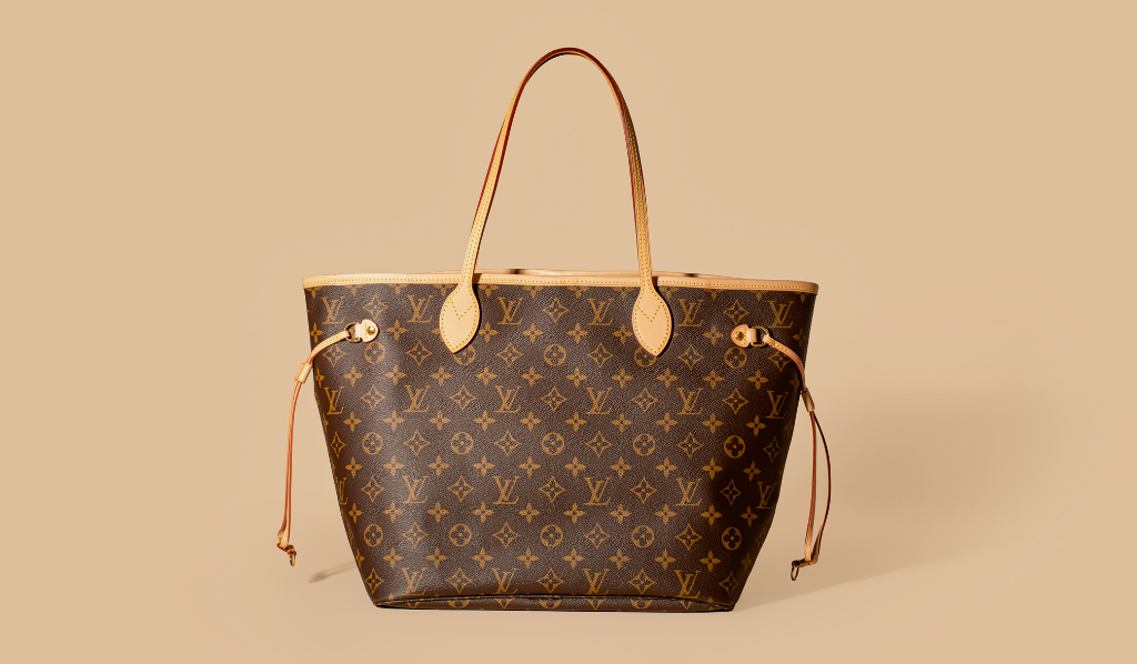 Louis Vuitton Neverfull Tote Size Review  Curls and Cashmere
